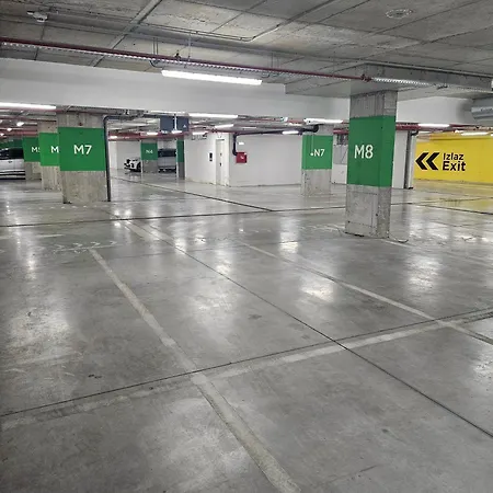 Hajdana Lux Waterfront Апартаменты *