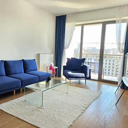 Hajdana Lux Waterfront